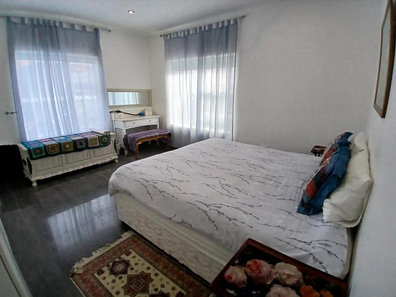 4 Bedroom Property for Sale in Stilbaai Wes Western Cape